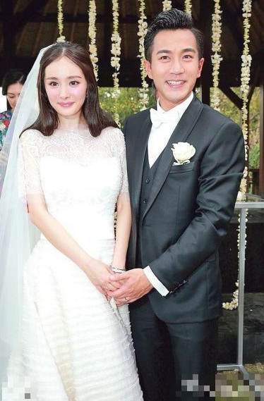 杨幂被曝腹中怀男孩公公喜称:就等孙子降临