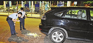 5000万纸钱买粥被拒男子自称“黑社会”藏毒被拘