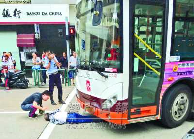 ������Ѯ���ӱ����ײ��ͷ­������ʶģ����ͼ��