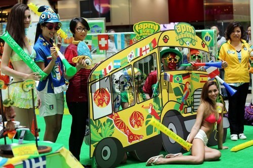 图:香港APM商场投入世界杯热潮