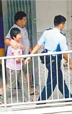 共处一室起口角港尖子生失控狂砍女同学后跳楼