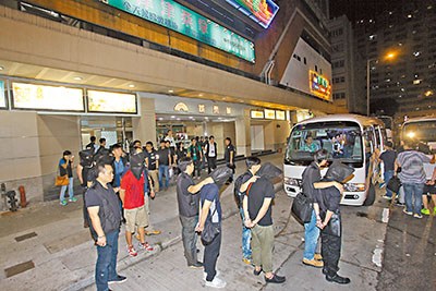 ��ۺڰ�Ϊ16��СͷĿ�컶�ͻᾯ���ֳ�һ������