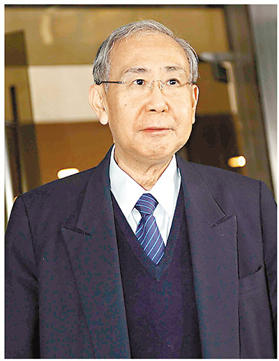 香港前政务司长许仕仁涉贪出庭音痴听音乐至破产