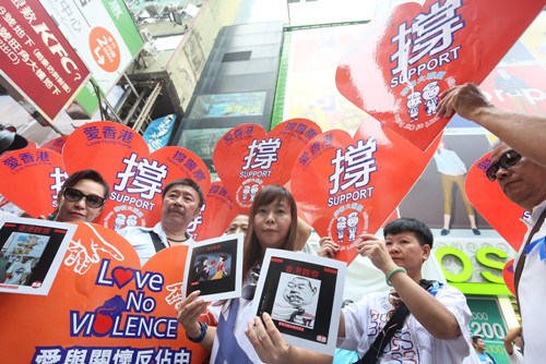 香港民间团体“蓝丝带行动”促政府对“占中”清场