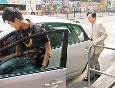 “鸳鸯大盗”宾馆盗窃名表一盗一挡分工配合(图)