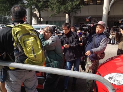 ����˳�����Ǯ�������̵�6000��Ԫ���л���