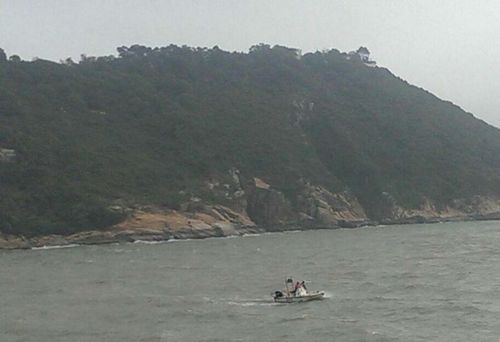 澳门发生偷渡船沉船意外5人获救14人失踪(图)