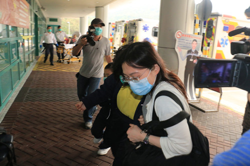 ���һСѧ14��ѧͯ��ͺ��ʹ�ɼ���ʳ���ж�