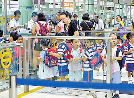 香港跨境学童近2.5万人5年增加1.5倍