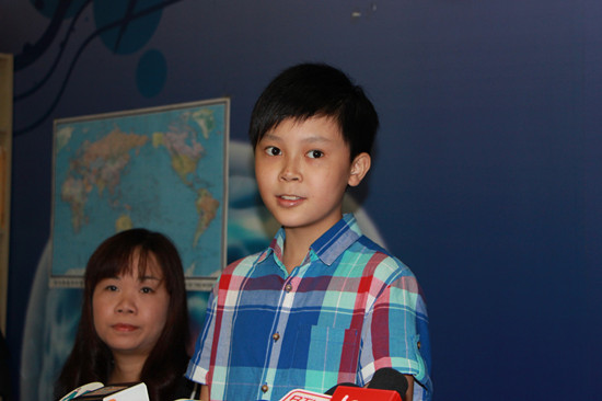 男童由内地赴港其父称港校“死板”欲在家教育