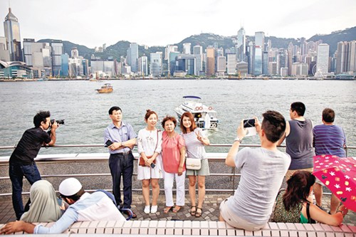 世界旅游城市发展报告:逾八成内地客满意香港景区
