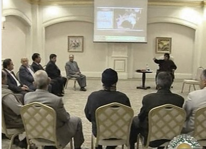 �����ǵ���̨���������ƿ��ử�濴�ư�Ȼ����