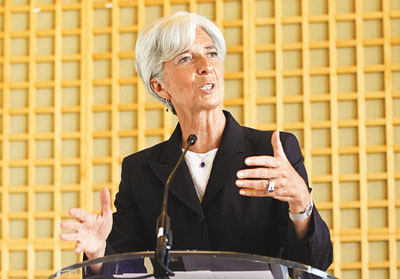 �����ζ���Ů�Ƴ�:IMF�ܲ����ź�ѡ�����ӵ�