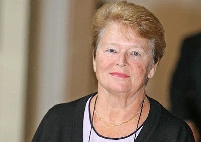 Ų��ǰ����ԭ��Ϯ��Ŀ��Ů�������ֲ�������