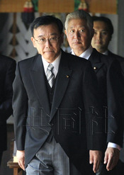 日本50名国会议员参拜靖国神社自民党总裁亲往