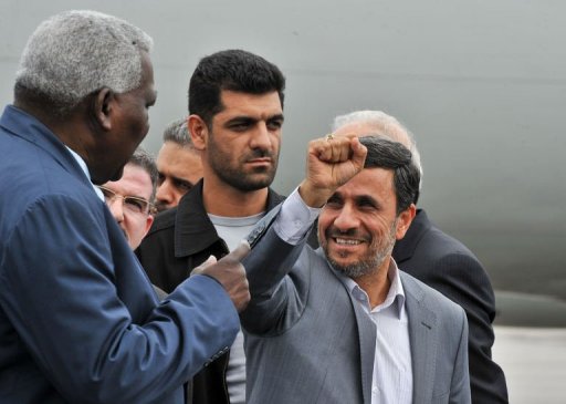 内贾德到访古巴比“胜利”手势称伊朗