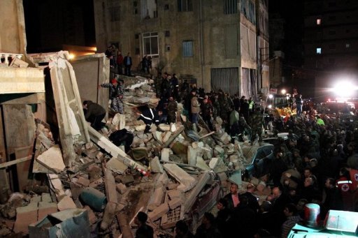 黎巴嫩公寓楼倒塌已致19人死亡16人仍被埋(图)