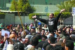 埃及球迷骚乱震惊世界丧理智让绿茵场变角斗场(2)