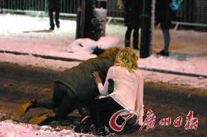 欧亚大陆陷严寒逾300人冻死南极大冰山将诞生(3)