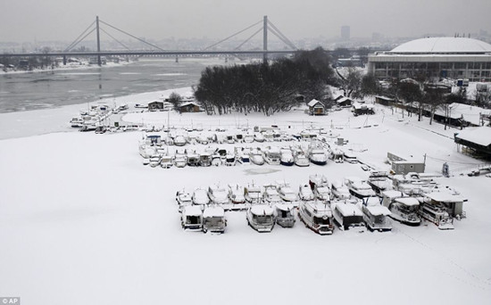 多国温度降至零下40度欧洲进入“冰雪时代”(图)(3)