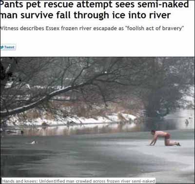 英国男子脱衣爬上薄冰救爱犬被批极其危险(图)