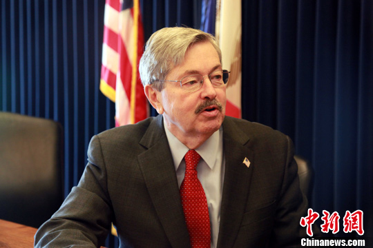 专访艾奥瓦州长:将以特色猪扒牛排宴请习近平