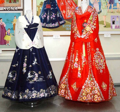 �������������ʴ�ͳŮ�Է�װ����������ޣ�ͼ��