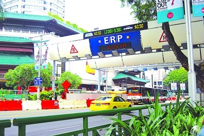 体验新加坡交通路上无交警早晚高峰不堵车(图)