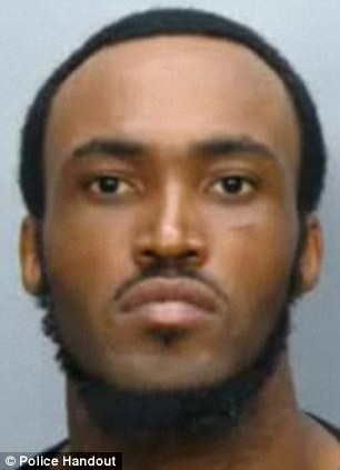 美国再传食人惨案大学生杀害室友吃掉心脏大脑