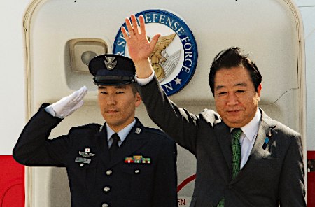 日首相抵墨西哥出席G20峰会将首次与普京会谈