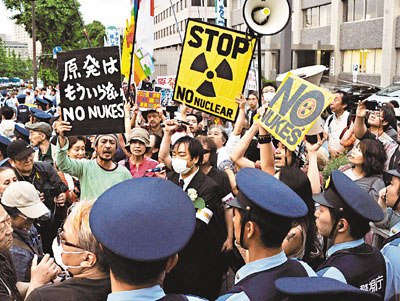 反对野田重启核电站日本4万人包围首相官邸(图)