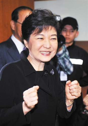 韩前总统之女朴槿惠曾受金正日接见精通汉语