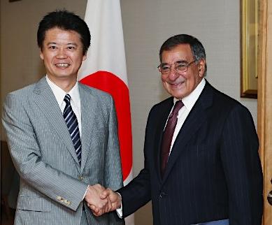 美防长促日本从大局出发冷静处理钓鱼岛问题