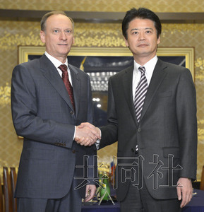 日媒称日本外相与普京亲信讨论北方四岛问题