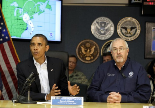 飓风逼近奥巴马发表讲话敦促民众保持警惕（图）