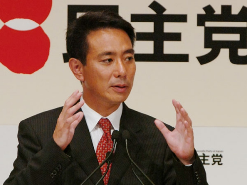 日本战略担当大臣前原诚司被曝出政治资金丑闻