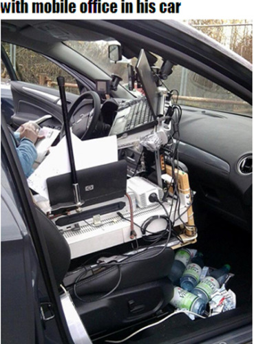 德一男子将汽车驾驶座改成微型办公室警察吃惊