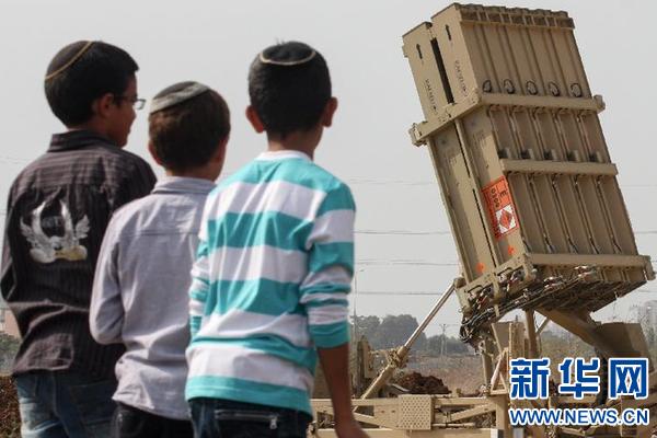 特拉维夫市民生活在火箭弹阴影下期待正常生活