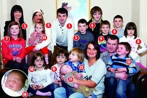 英国37岁辣妈育16名子女成英国最大家庭(图)