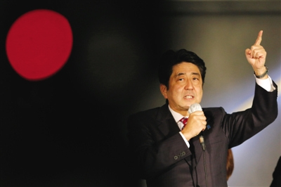 分析称安倍政策主张令人忧右翼崛起影响尚存疑