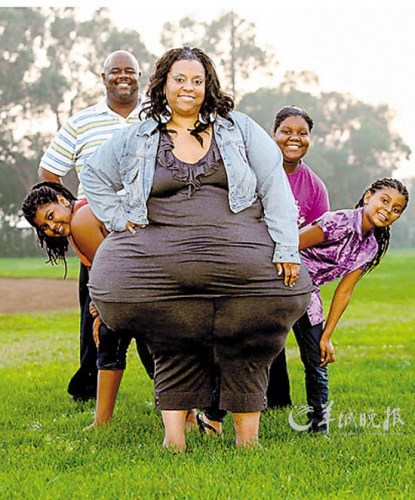 “世界上最大臀”女子臀围2.4米无减肥打算