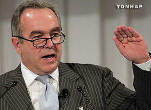 ������Ա������������Ϊ���͹�ϵ����Ŭ��