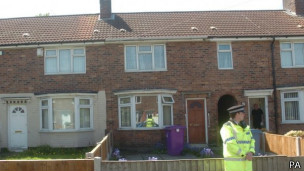 英国一名79岁男子遭狗攻击身亡肇事狗主人被拘