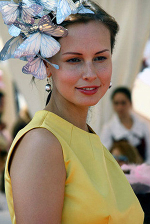 ����˹������������21��Ů���̳�137����Ԫ����