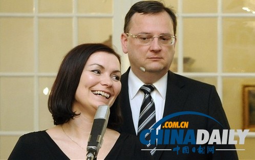 捷克前总理助手被指小三派军情人员监控正室