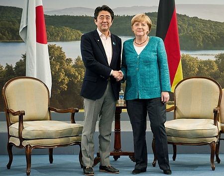 安倍遭默克尔批判:日元贬值政策对他国不利