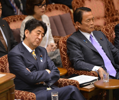 “网络首相”安倍称将通过网络选举创新型政治