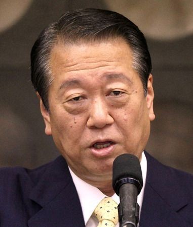 日各党首年收入大PK安倍不低小泽屈居第三(图)