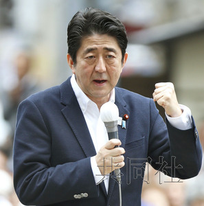 安倍在福岛发出自民党参院选战“第一声”(图)