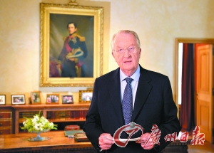 ����ʱ���������Զ���λ����˽��Ů�¼��йأ�ͼ��